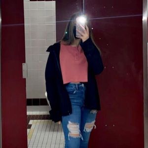 Meet your Posher, Hannah